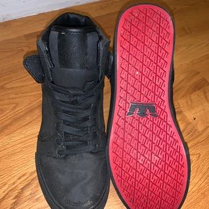 Supra Black Men’s 7 (women’s 9 fit)